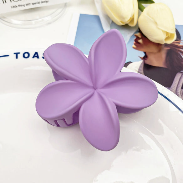 Hair Grab Clip Plastic Resin Handmade Plumerium Flower Small Fresh Style For Women