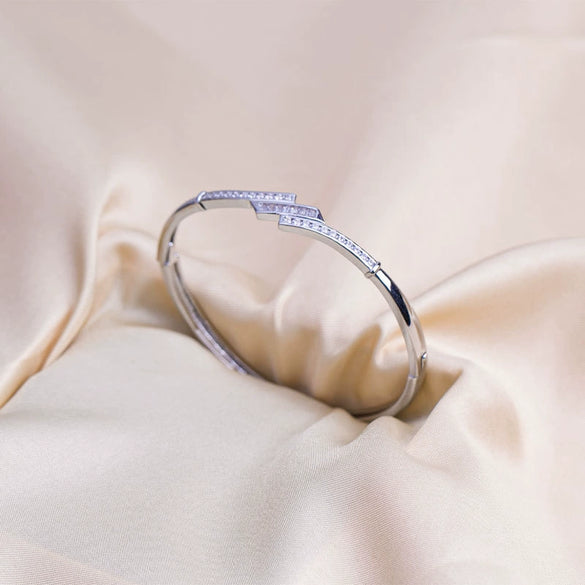 Handcrafted Copper Bracelet With Simple Inlay And Electroplating Popular Niche Design For Women