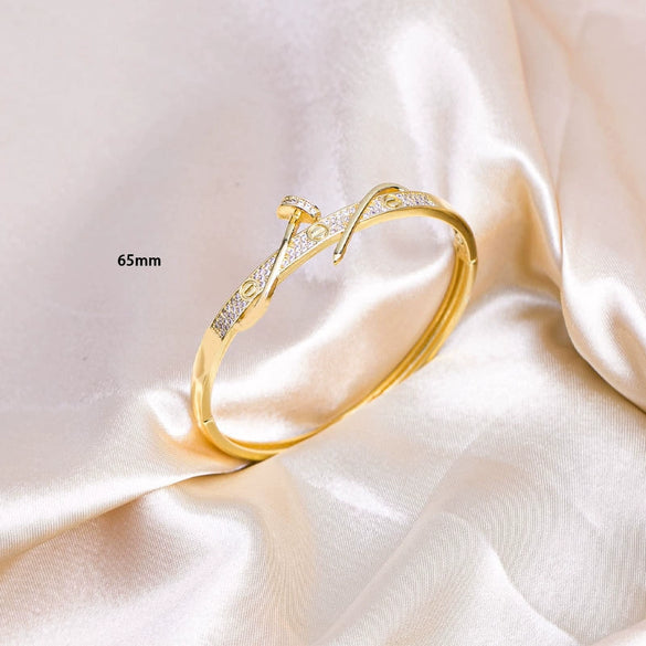 Handcrafted Copper Bracelet With Simple Inlay And Electroplating Popular Niche Design For Women