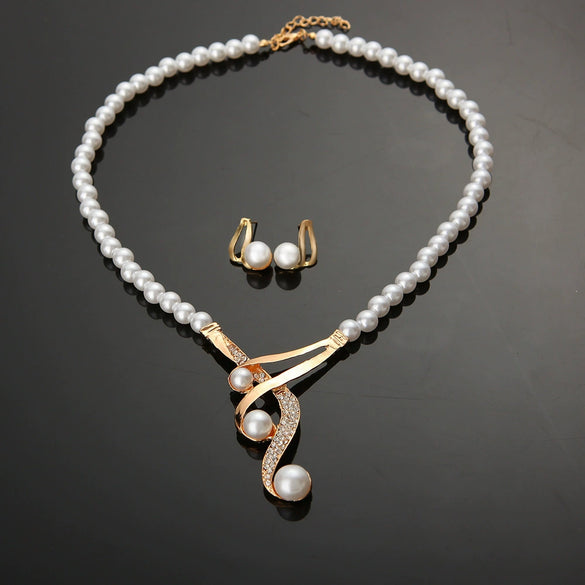 Handmade Alloy Imitation Pearl Electroplated Women's High End Fashion Jewelry Necklace And Earrings Set