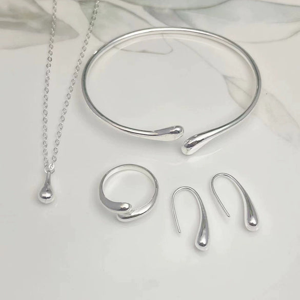 Handmade Alloy Imitation Pearl Electroplated Women's High End Fashion Jewelry Necklace And Earrings Set