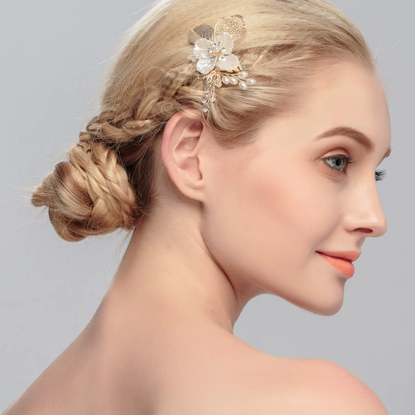 Handmade Alloy Pearl Flower Hair Comb Bridal Hair Accessory For Women Wedding And Formal Dress