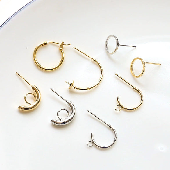 Handmade Copper Earring With Real Gold Plating Semicircular C Shaped And Line Pattern