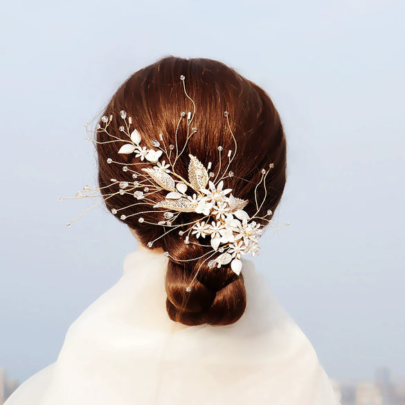 Handmade Pearl Flower Duckbill Hair Clip With Diamond Embellishment Elegant Bridal Headwear For Women Wedding Dinner And Dress Accessories