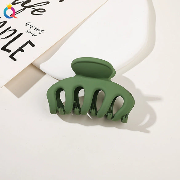 Handmade Pumpkin Shaped Fabric And Iron Hair Claw Clip For Women With Frosted Finish Wholesale Hair Accessory