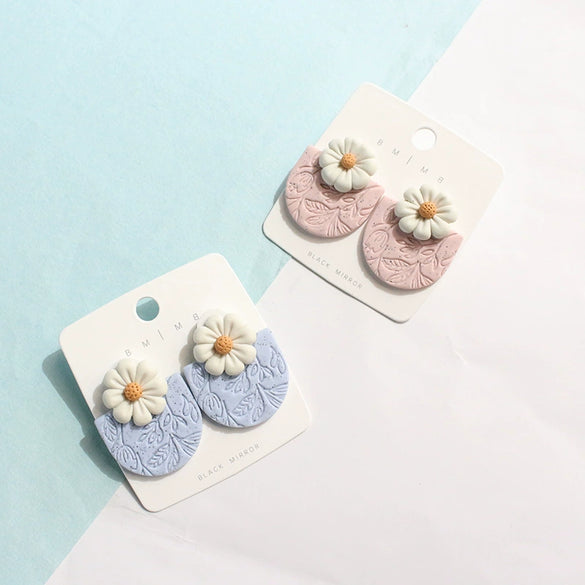 Handmade Resin Daisy Flower Earrings With Silver Needles For Women Wholesale Retro Floral Jewelry