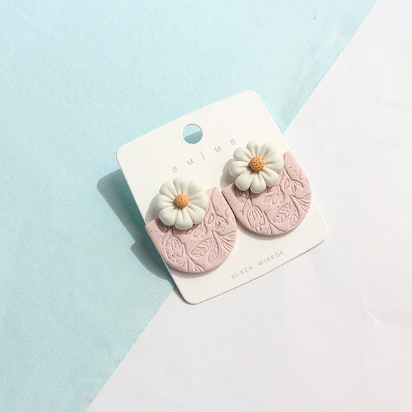 Handmade Resin Daisy Flower Earrings With Silver Needles For Women Wholesale Retro Floral Jewelry