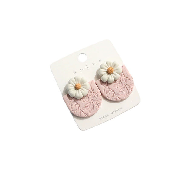 Handmade Resin Daisy Flower Earrings With Silver Needles For Women Wholesale Retro Floral Jewelry