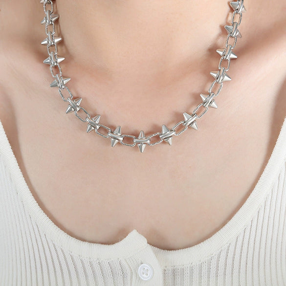 Handmade Titanium Steel Cuban Chain Clavicle Necklace For Women With Geometric Design And Electroplating Treatment Retro And Exaggerated Style