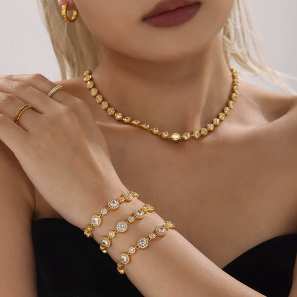 Handmade Women's Stainless Steel Crystal Zircon Bracelet Inlaid With Gyssophila Pvd Plated 18K True Gold Geometric Design