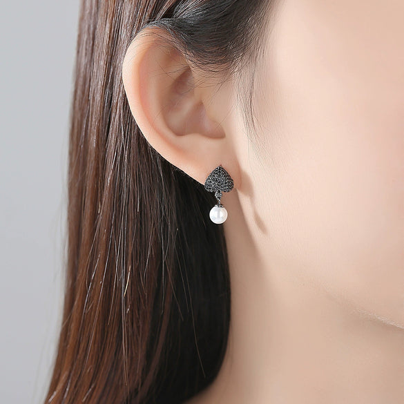 Heart Shaped Copper Pearl Earrings With Crystal Zircon Accents Electroplated Fashion Jewelry For Women Wholesale