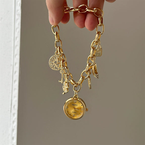 Heart Shaped Pendant Chain Bracelet Watch For Women Alloy Case Round Dial Spiral Crown Creative Personality