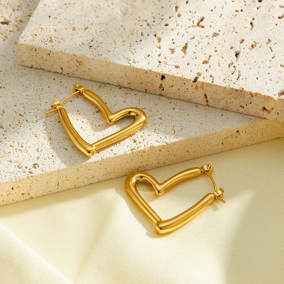 Heart Shaped Stainless Steel Earrings For Women With Vacuum Plated Gold Tone Finish Simple Geometric Fashion Style