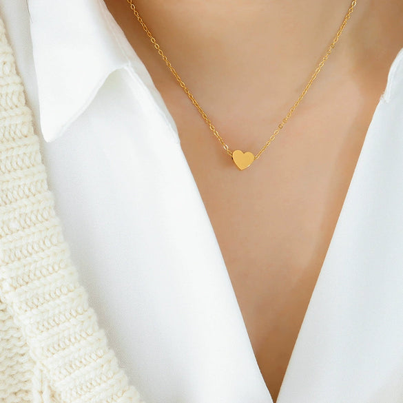 Heartshaped Titanium Steel Necklace Electroplated For Girls And Unisex Style