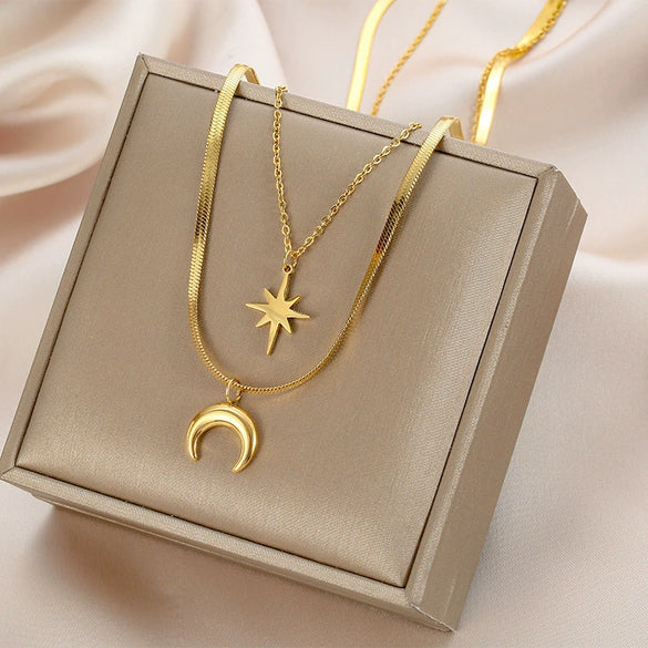 High End Women's Double Layer Clavicle Chain Necklace With Star And Moon Pendant Made Of Titanium Steel And Stainless Steel Geometric Pattern 18K Gold Plated Electroplated