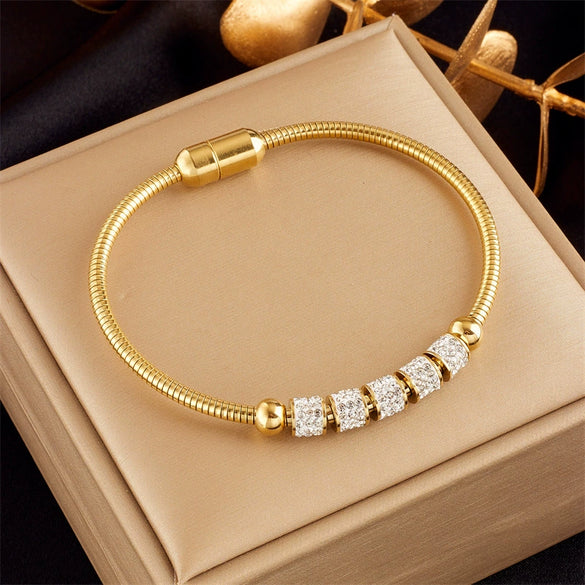 High Grade Niche Design Light Luxury Elegant Gold Plated Titanium Steel Butterfly Pearl Flower Diamond Embedded Women's Bracelet With Electroplating Treatment