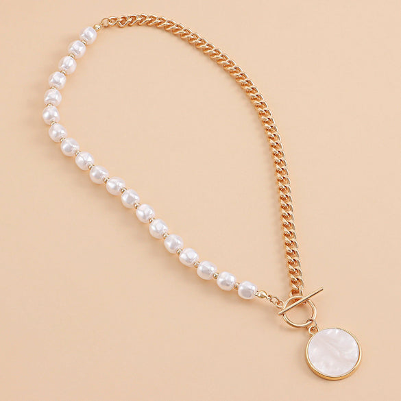 High Grade Stitching Imitation Fritillaria Pendant Necklace For Women Alloy Material Geometric Pattern Electroplating Treatment Twist Chain