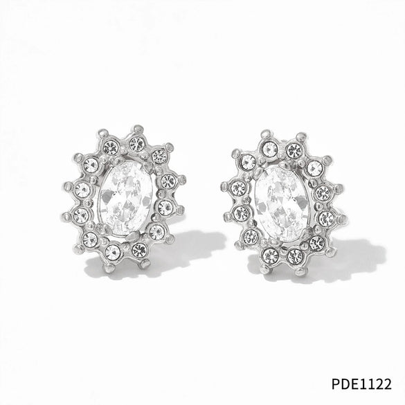 High Grade Women's Elegant Light Luxury Fashion Earrings In Heart And Geometric Shape Made Of Stainless Steel With Electroplating Design