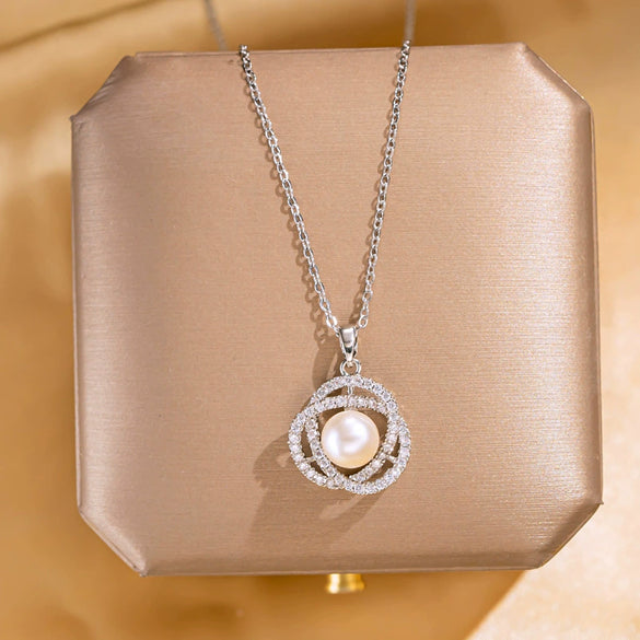 High Grade Women's Simple All Match Titanium Steel Clavicle Chain With Camellia Flower Pendant Pearl Necklace Diamond Designed