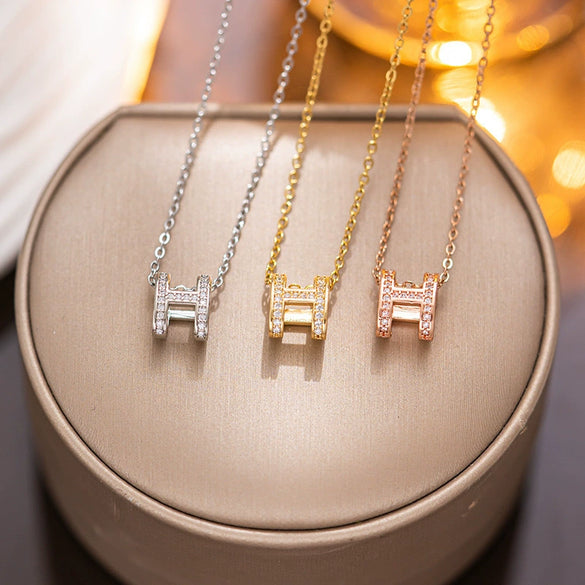 High Grade Women's Titanium Steel Letter H Necklace With Electroplating In Simple Cold Style All Match Clavicle Chain For Summer