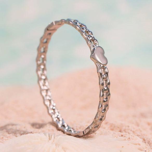 High Quality Love Buckle Stainless Steel Bracelet With Furnace Vacuum Plating And Geometric Design