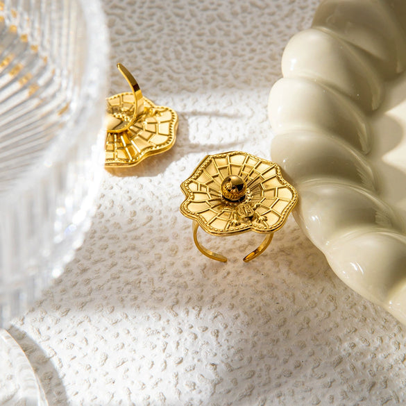 Highend Animals Style Stainless Steel Goldplated Frog And Lotus Leaf Ring