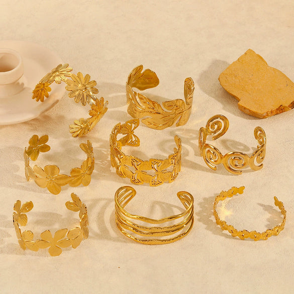 Highend Stainless Steel Women's Bracelet With Flower Leaf Design And Electroplating Treatment