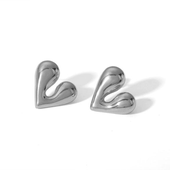 Highgrade Butterfly Pearl Earrings Titanium Steel With The Crown Pattern Electroplated