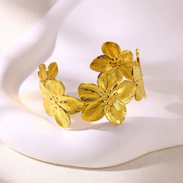 Highgrade Stainless Steel Plants And Flowers Opening Bracelet With Electroplating Treatment For Women