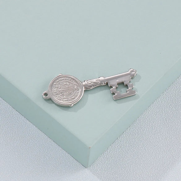 1 Piece Stainless Steel 18K Gold Plated Key Pendant