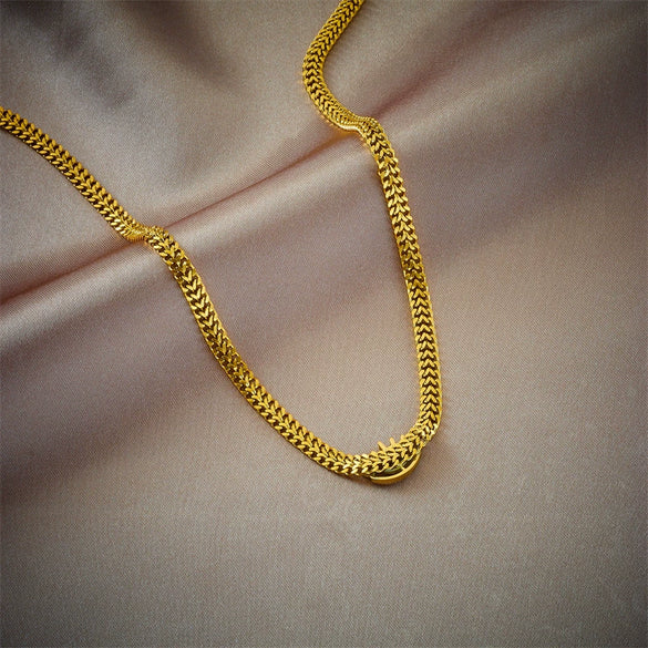 Hiphop Necklace Titanium Steel Geometric Hollow Blue Eyes Electroplating