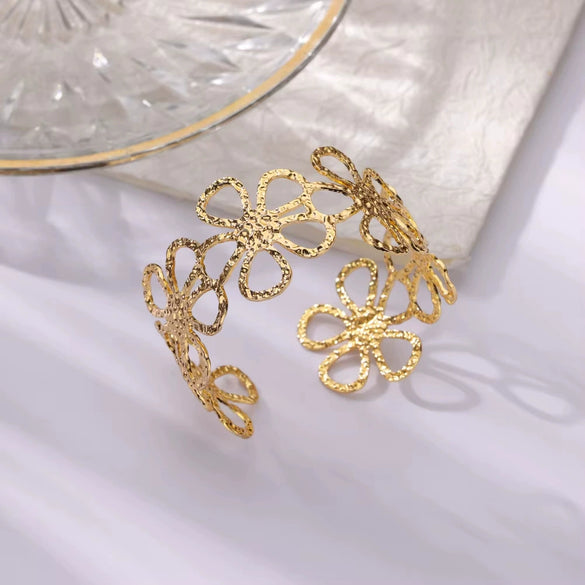 Hollow Flower Exaggerated Opening Bracelet Iron Electroplating Minimalist Style