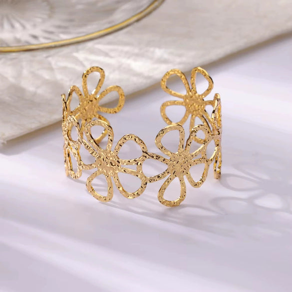 Hollow Flower Exaggerated Opening Bracelet Iron Electroplating Minimalist Style