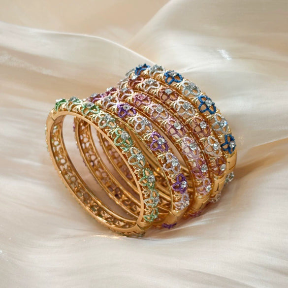 Hollow Open Cuff Bracelet With Enamel Finish And Diamond Embellishment Retro Court Style Plated Fashion Jewelry Wholesale