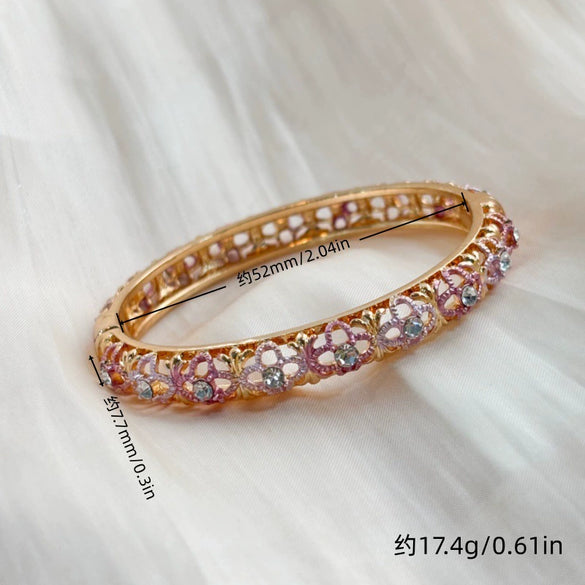 Hollow Open Cuff Bracelet With Enamel Finish And Diamond Embellishment Retro Court Style Plated Fashion Jewelry Wholesale