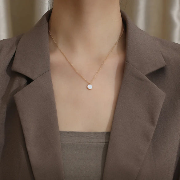 304 Stainless Steel 18K Gold Plated IG Style Elegant Simple Style Polishing Plating Round Necklace