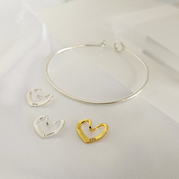 Custom Bangle Bracelet With Heart Shape•Mother Bracelet•Custom Engraved Heart•Personalized Name Bracelet