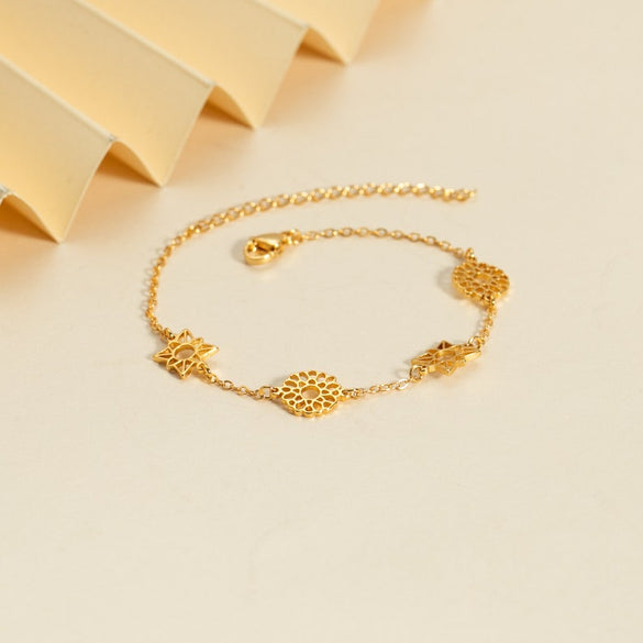 Birth Flower Bracelet, Personalized Women Bracelet, Custom Family Birth Flower Bracelet, Dainty Bracelet for Girl, Christmas Gift for Mother