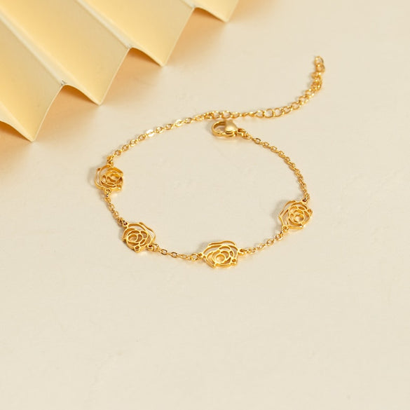 Birth Flower Bracelet, Personalized Women Bracelet, Custom Family Birth Flower Bracelet, Dainty Bracelet for Girl, Christmas Gift for Mother