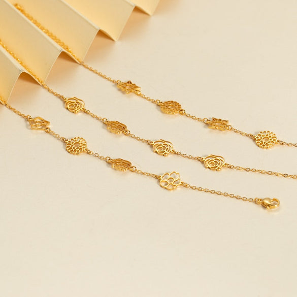 Birth Flower Bracelet, Personalized Women Bracelet, Custom Family Birth Flower Bracelet, Dainty Bracelet for Girl, Christmas Gift for Mother