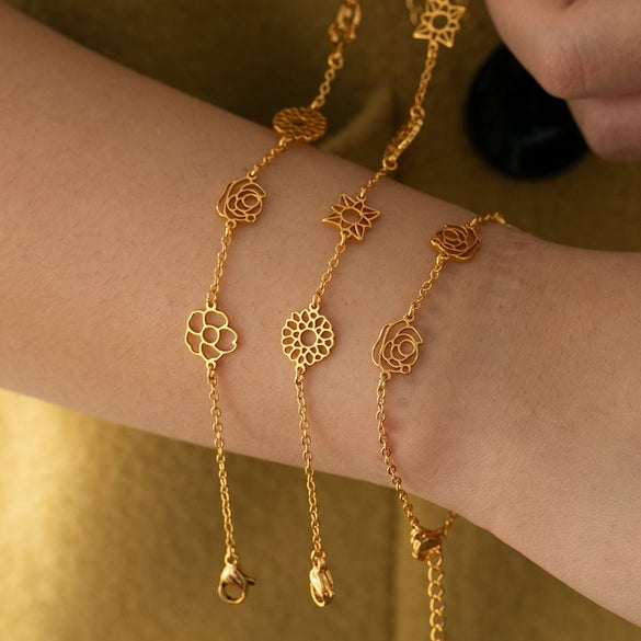 Birth Flower Bracelet, Personalized Women Bracelet, Custom Family Birth Flower Bracelet, Dainty Bracelet for Girl, Christmas Gift for Mother