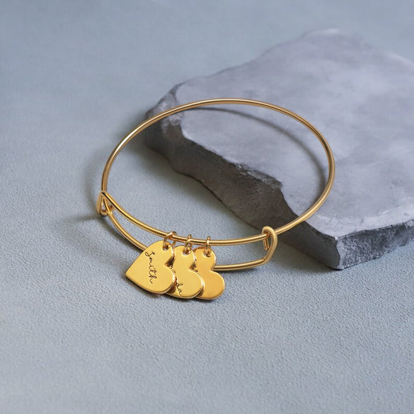 Custom Bangle Bracelet With Heart, Engraved Heart Bracelet, Personalized Name Bracelet, Mother Bracelet with Kids Name, Minimalist Jewellery