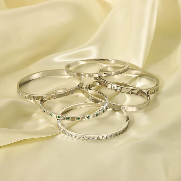 Ins Style Stainless Steel Platinumplated Heartshaped Inlaid Zircon Square Diamond Electroplated Bracelet