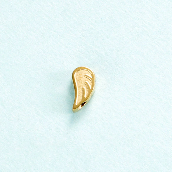 Jewelry Accessories Stainless Steel Angel Wings Pendant With Wave Pattern And Electroplating Treatment