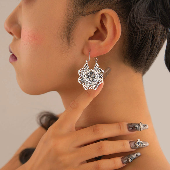 Jewelry Alloy Electroplating Geometric Semicircular Cshaped Fanshaped Earrings With Spider Web Pattern