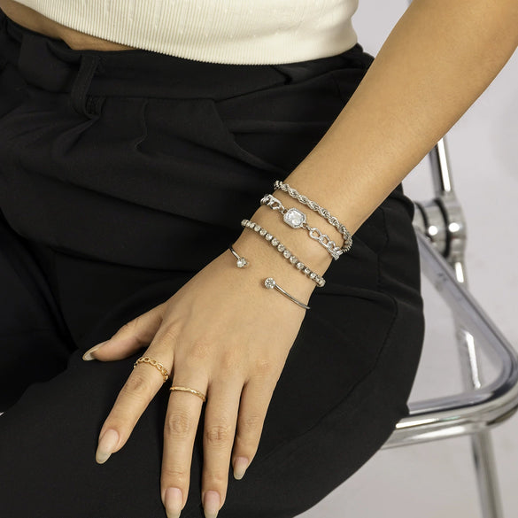 Jewelry Alloy Full Twist Chain Bracelet Geometric Style Diamond Design For Women
