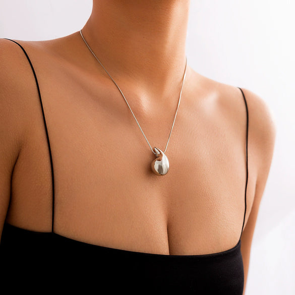 Jewelry Alloy Geometric Comma Water Drop Pendant Necklace With Electroplating And Snake Bone Chain For Women