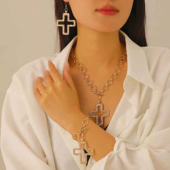 Jewelry Alloy Geometric Cross Pendant Necklace Electroplated Cold Style Clavicle Chain For Women