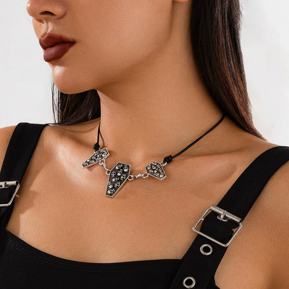 Jewelry Alloy Geometric Skull Pendant Collarbone Necklace Dark Style Electroplating Leather Wax Thread Chain For Women