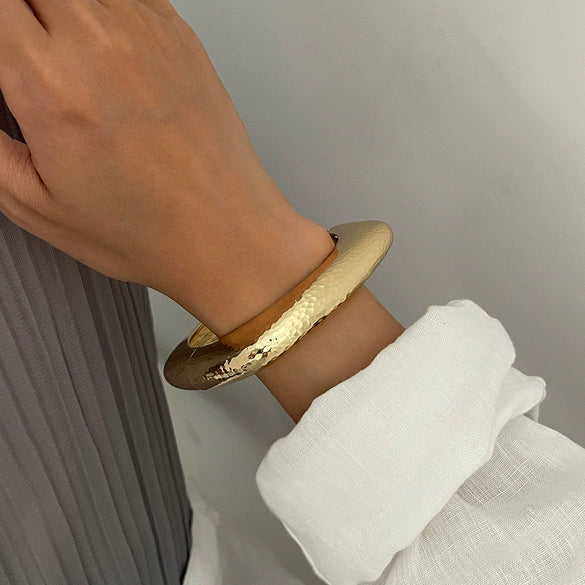 Jewelry Alloy Hammered Electroplated Irregular Exaggerated Bracelet For Women